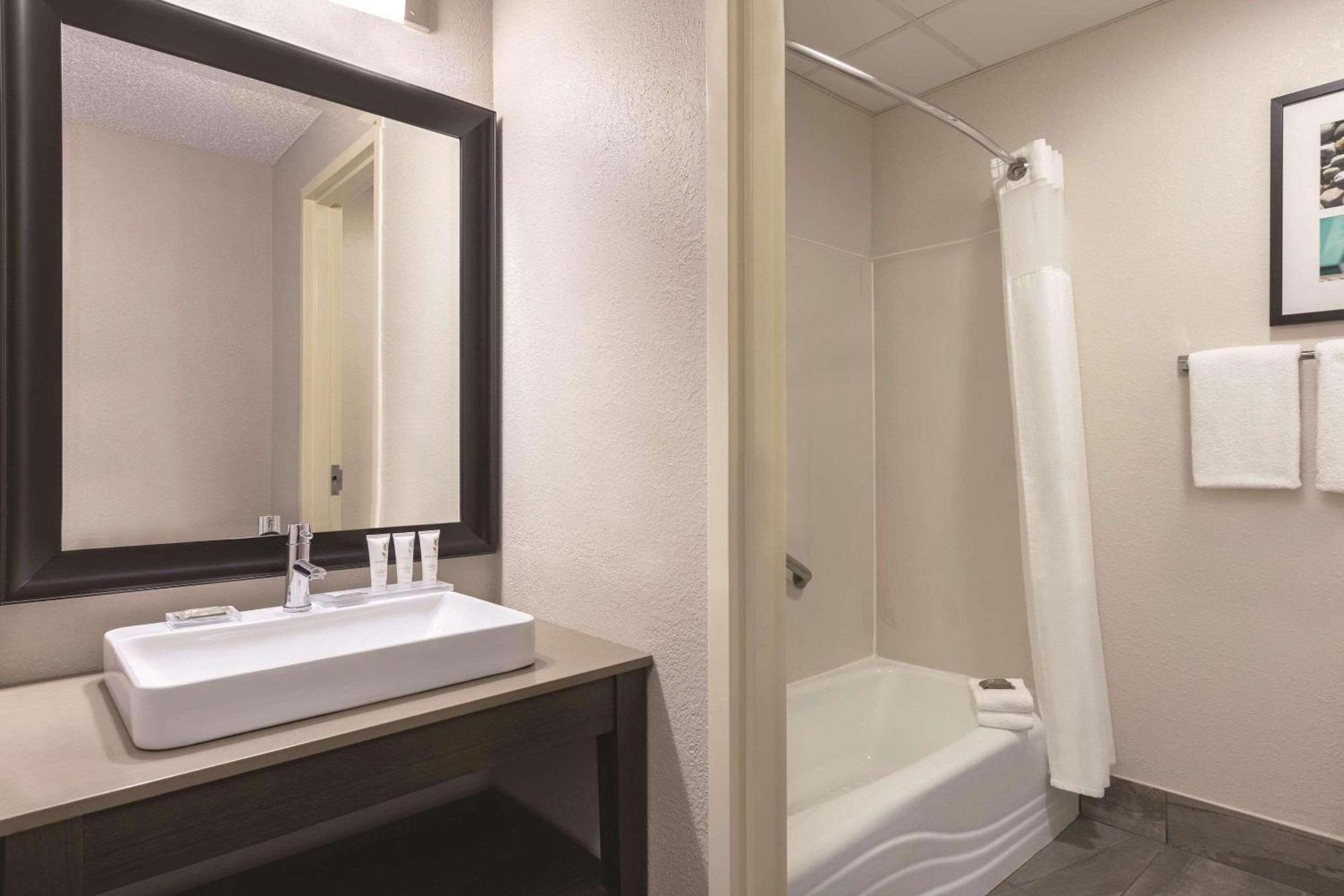 Country Inn & Suites By Radisson, Port Clinton, Oh Kültér fotó